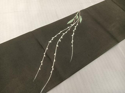 平和屋着物●塩瀬　九寸名古屋帯　手描き　休み鳥　黒地　正絹　逸品　CABJ0438vp
