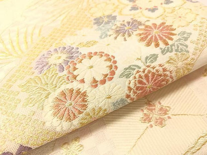 平和屋着物●六通柄袋帯　唐織　雪芝花文　金糸　鈴乃屋扱い　正絹　逸品　CABJ0484vp