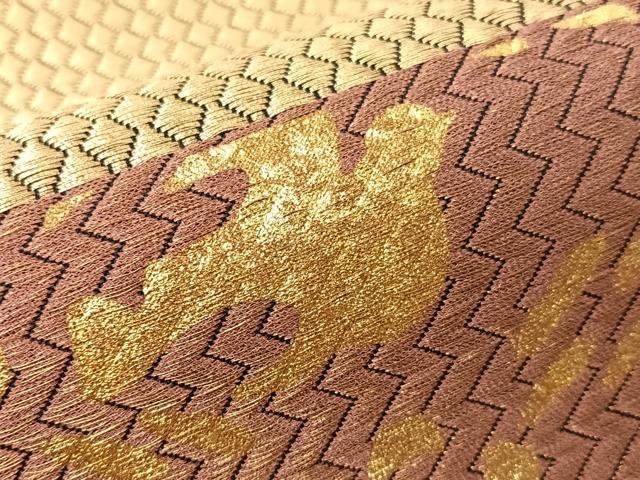 平和屋着物●全通柄袋帯　横段飛鳥文　金彩　正絹　逸品　CABJ0490vp