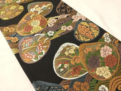 平和屋着物●六通柄袋帯　唐織　貝合わせ花蝶文　黒地　金糸　正絹　逸品　未使用　CABJ0575vp