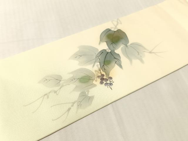 平和屋着物●塩瀬　九寸名古屋帯　作家物　手描き　葡萄蔦の葉文　金彩　やまと誂製　正絹　逸品　CABJ0741vp