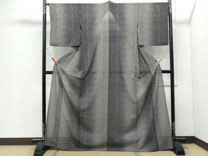平和屋着物＊夏物　小紋　絽　吉祥文　黒地　ロング丈　正絹　逸品　CABJ0865th