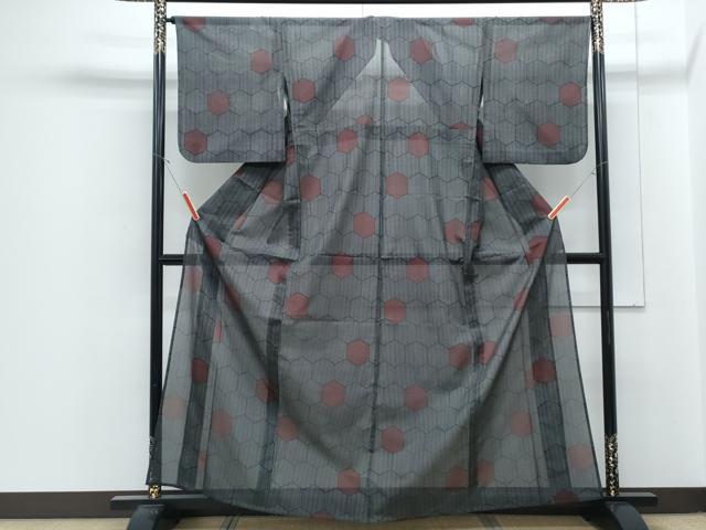 平和屋着物＊夏物　小紋　紗　亀甲文様　黒地　洗える着物　CABJ1047th