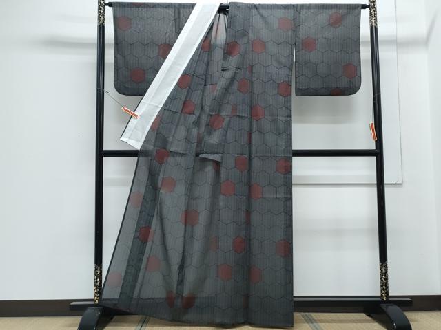 平和屋着物＊夏物　小紋　紗　亀甲文様　黒地　洗える着物　CABJ1047th