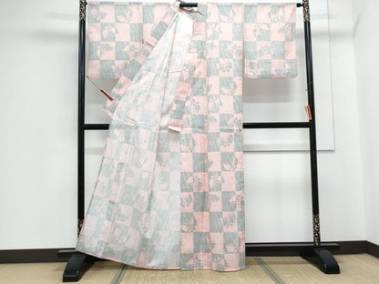 平和屋着物＊夏物　小紋　絽　市松舞蝶文　洗える着物　CABJ1125th
