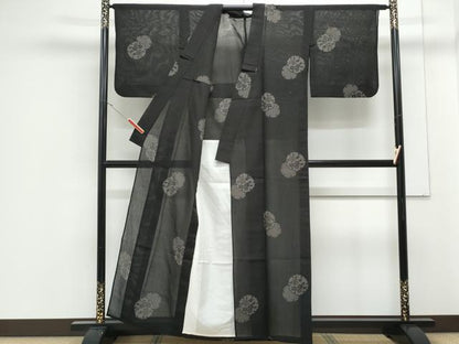 平和屋着物＊夏物　結城紬　夏結城　100亀甲　飛び亀甲柄　雪輪花文　正絹　逸品　CABJ1185th