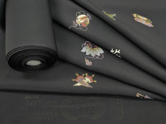 平和屋着物●付下げ　反物　総刺繍　宝尽くし　紫黒色　金糸　丹後ちりめん　着尺　逸品　未使用　CABJ1407ju