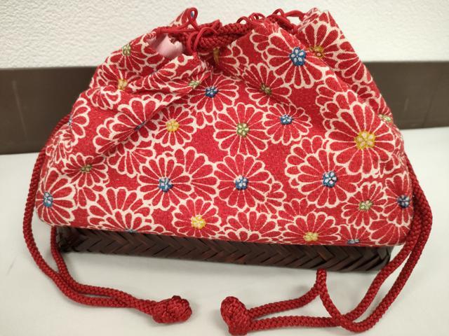 平和屋着物▼夏物　和装小物　和装バッグ　籠巾着まとめて５点　浴衣　縮緬　紬地　御所車舞花紐文　菊　格子柄など　逸品　CABJ1483ju