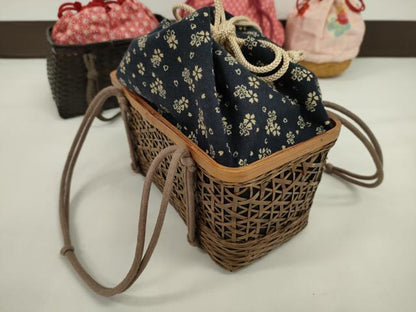 平和屋着物▼夏物　和装小物　和装バッグ　籠巾着まとめて５点　浴衣　縮緬　麻の葉柄　舞桜　梅　金通し地など　逸品　CABJ1486ju