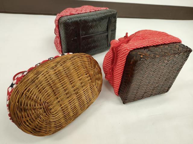 平和屋着物▼夏物　和装小物　和装バッグ　籠巾着まとめて５点　浴衣　縮緬　絞り　麻の葉柄　花文など　未使用あり　逸品　CABJ1488ju