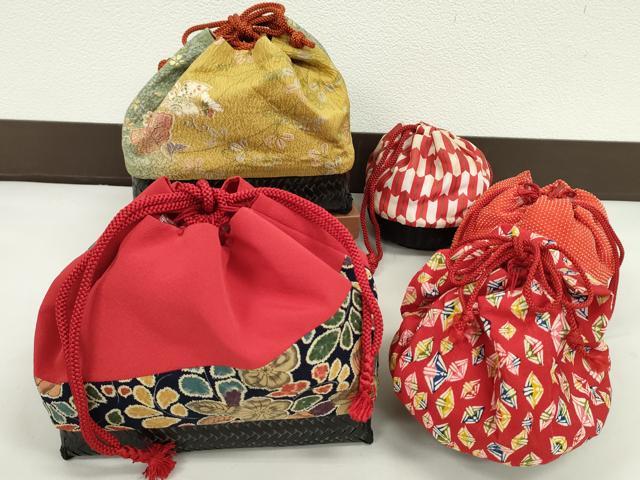 平和屋着物▼夏物　和装小物　和装バッグ　籠巾着まとめて５点　浴衣　縮緬　辻ヶ花　草花文　絞りなど　金彩　逸品　CABJ1493ju