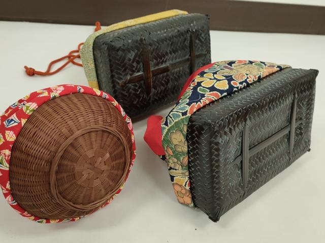平和屋着物▼夏物　和装小物　和装バッグ　籠巾着まとめて５点　浴衣　縮緬　辻ヶ花　草花文　絞りなど　金彩　逸品　CABJ1493ju