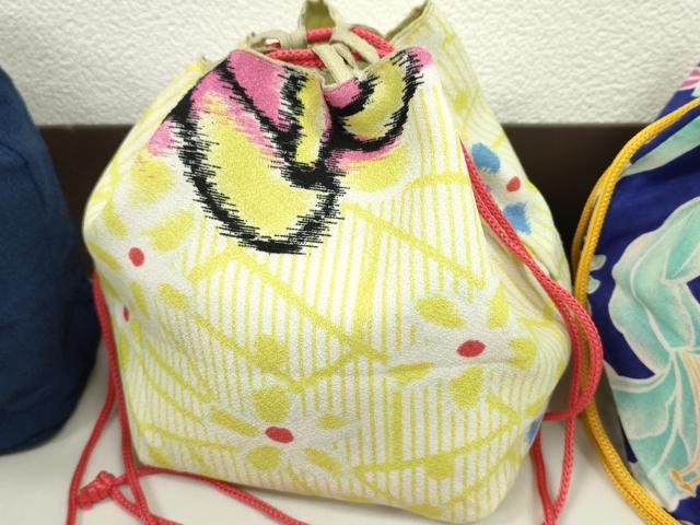平和屋着物▼和装小物　和装バッグ　巾着まとめて５点　浴衣　花　リバーシブル　綿　縮緬など　逸品　CABJ1499ju