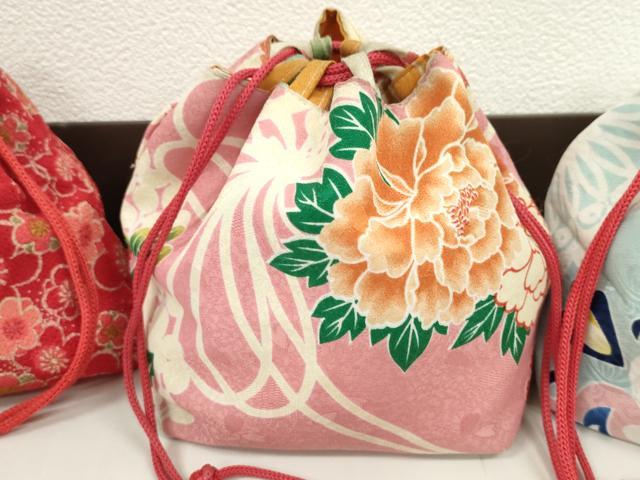 平和屋着物▼和装小物　和装バッグ　巾着まとめて５点　浴衣　花　リバーシブル　綿　縮緬など　逸品　CABJ1500ju