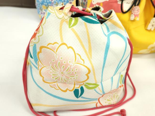 平和屋着物▼和装小物　和装バッグ　巾着まとめて５点　浴衣　うさぎ　花　万筋　リバーシブル　縮緬　綿など　逸品　CABJ1506ju