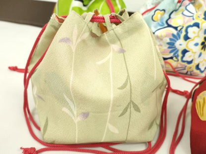 平和屋着物▼和装小物　和装バッグ　巾着まとめて５点　浴衣　椿　枝花文　リバーシブル　金彩　綿など　逸品　CABJ1511ju