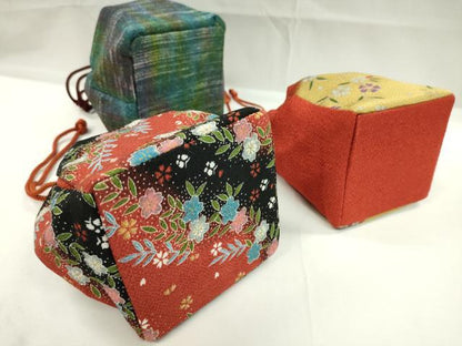 平和屋着物▼和装小物　和装バッグ　巾着まとめて５点　枝垂れ桜　菊唐草文　金銀彩　袴　浴衣　逸品　CABJ1537ju