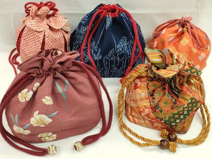 平和屋着物▼和装小物 和装バッグ 巾着まとめて５点 切嵌吉祥花文 枝花文 金襴 絞り 金銀糸 袴 浴衣 逸品 CABJ1541ju
