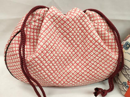 平和屋着物▼和装小物　和装バッグ　巾着まとめて５点　京ちりめん　型染め　扇花文　花蝶文　金彩　袴　浴衣　逸品　CABJ1542ju