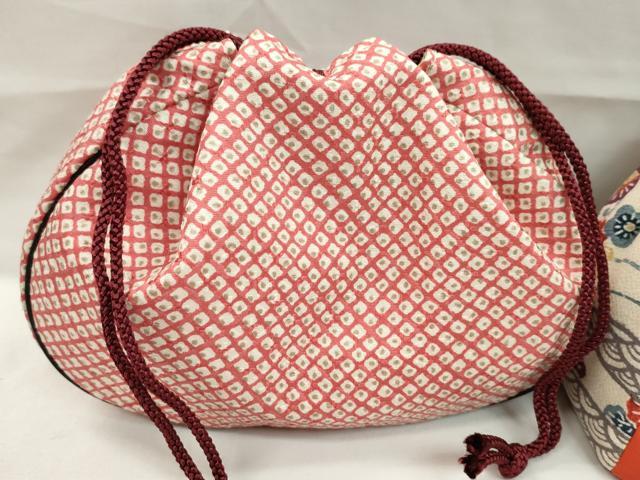 平和屋着物▼和装小物　和装バッグ　巾着まとめて５点　京ちりめん　型染め　扇花文　花蝶文　金彩　袴　浴衣　逸品　CABJ1542ju