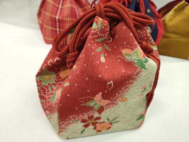 平和屋着物▼和装小物　和装バッグ　巾着まとめて５点　花蝶文　格子柄　縮緬　綿　金彩　袴　浴衣　未使用あり　逸品　CABJ1573ju
