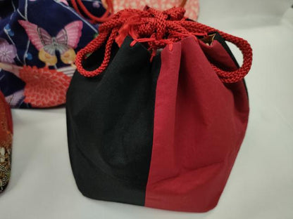 平和屋着物▼和装小物　和装バッグ　巾着まとめて５点　型染め　花蝶文　銀杏　トンボ　縮緬　綿　金糸　浴衣　逸品　CABJ1576ju