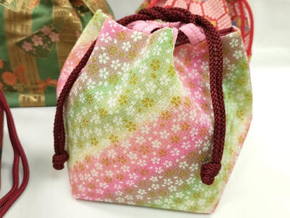 平和屋着物▼和装小物　和装バッグ　巾着まとめて５点　加賀友禅　梅菊　扇花蝶文　縮緬　綿　金彩　浴衣　袴　未使用あり　逸品CABJ1578ju