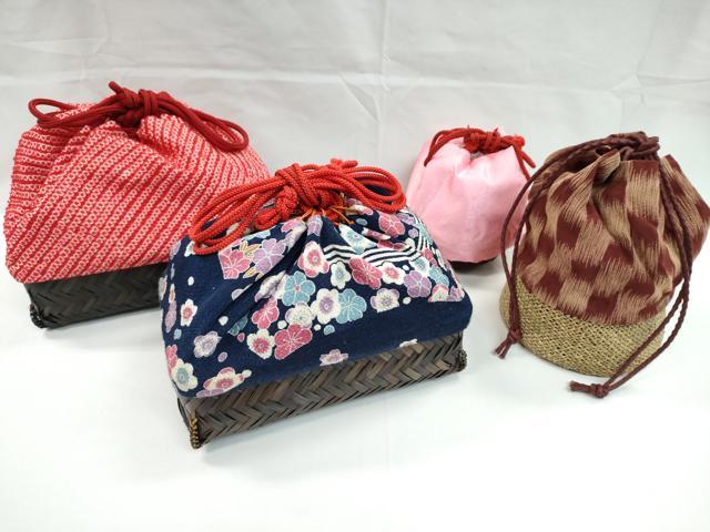 平和屋着物▼夏物　和装小物　和装バッグ　籠巾着まとめて４点　浴衣　梅桜文　麻の葉柄　縮緬　絞りなど　逸品　CABJ1591ju