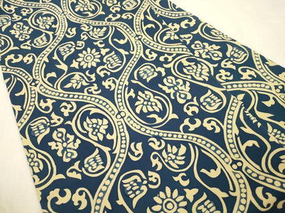 平和屋着物●塩瀬　九寸名古屋帯　ろうけつ染め　立涌花文　正絹　逸品　CABJ2051dy