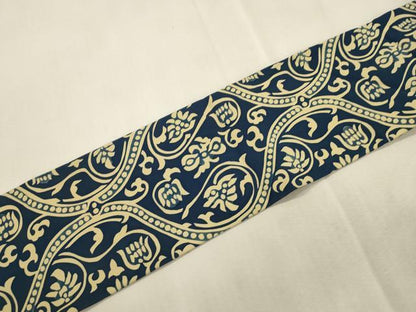 平和屋着物●塩瀬　九寸名古屋帯　ろうけつ染め　立涌花文　正絹　逸品　CABJ2051dy