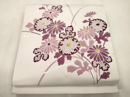 平和屋着物●塩瀬　九寸開き名古屋帯　駒刺繍　草花文　銀彩　正絹　逸品　CABJ2197dy