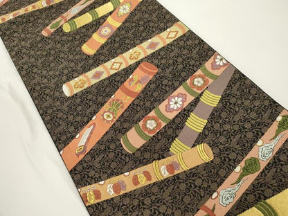 平和屋着物●六通柄袋帯　唐織　横笛　黒地　金糸　正絹　逸品　CABJ2303dy