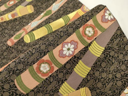 平和屋着物●六通柄袋帯　唐織　横笛　黒地　金糸　正絹　逸品　CABJ2303dy