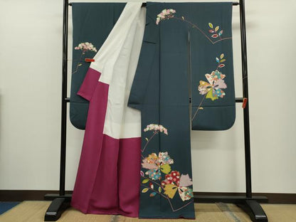 平和屋着物●豪華振袖　作家物　駒刺繍　花おとぎ　金彩　正絹　逸品　CABJ2437ze