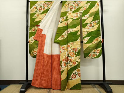 平和屋着物●豪華振袖　駒刺繍　更紗花唐草文　金彩　金通し地　正絹　逸品　CABJ2451ze