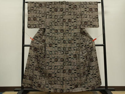 平和屋着物●本場大島紬　9マルキ　有栖川文様　正絹　逸品　CABJ2461ze