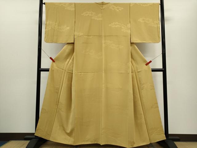 平和屋着物●上質な色無地　雲取り地紋　芥子色　正絹　逸品　未使用　CABJ2471ze