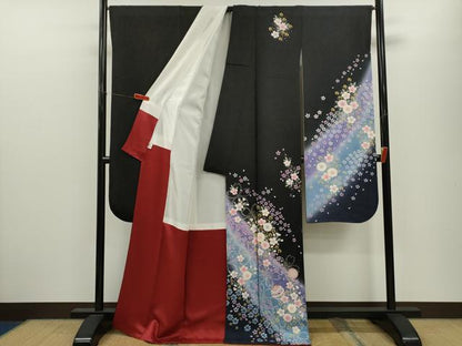 平和屋着物●豪華振袖　駒刺繍　鞠舞花文　暈し染め　黒地　金通し地　正絹　逸品　CABJ2485ze