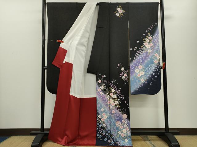 平和屋着物●豪華振袖　駒刺繍　鞠舞花文　暈し染め　黒地　金通し地　正絹　逸品　CABJ2485ze