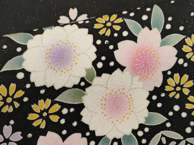 平和屋着物●豪華振袖　駒刺繍　鞠舞花文　暈し染め　黒地　金通し地　正絹　逸品　CABJ2485ze