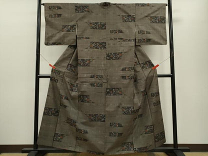 平和屋着物●本場大島紬　7マルキ　横段草花文　正絹　逸品　CABJ2489ze