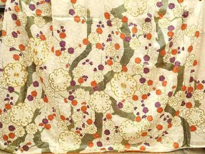 平和屋着物●豪華振袖　駒刺繍　枝梅文　金彩　正絹　逸品　CABJ2503ze