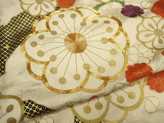 平和屋着物●豪華振袖　駒刺繍　枝梅文　金彩　正絹　逸品　CABJ2503ze