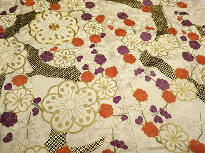 平和屋着物●豪華振袖　駒刺繍　枝梅文　金彩　正絹　逸品　CABJ2503ze