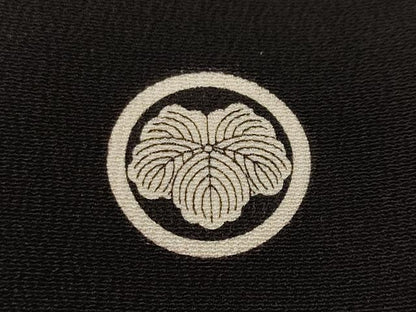 平和屋着物■豪華黒留袖　貝桶飛鶴花文　金彩　正絹　逸品　CABJ2856ev