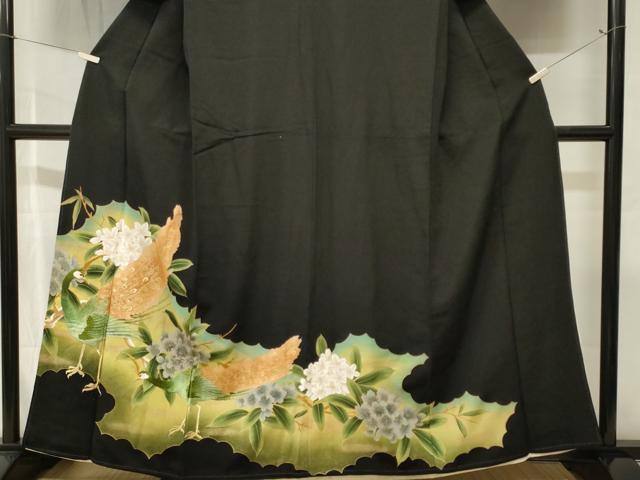 平和屋着物■豪華黒留袖　刺繍　孔雀枝花文　暈し染め　金彩　正絹　逸品　CABJ2865ev