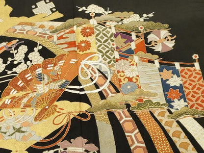 平和屋着物■豪華黒留袖　駒刺繍　束ね熨斗宝尽し文　貝桶花文　金彩　正絹　逸品　CABJ2877ev