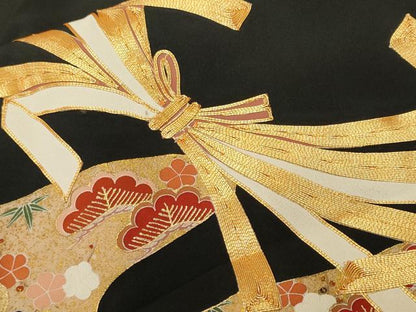 平和屋着物■豪華黒留袖　作家物　駒刺繍　束ね熨斗宝尽し文　松竹梅　金彩　正絹　逸品　CABJ2918ev