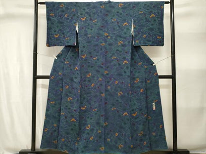 平和屋着物■宮内庁御用達　赤城右堂　小紋　型染め　流水花蝶文　暈し染め　鬼しぼ縮緬　正絹　逸品　CABJ3012ev