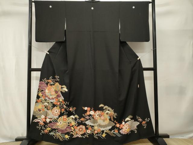 平和屋着物■豪華黒留袖　作家物　駒刺繍　雪輪立波枝花文　金彩　正絹　逸品　CABJ3077ev